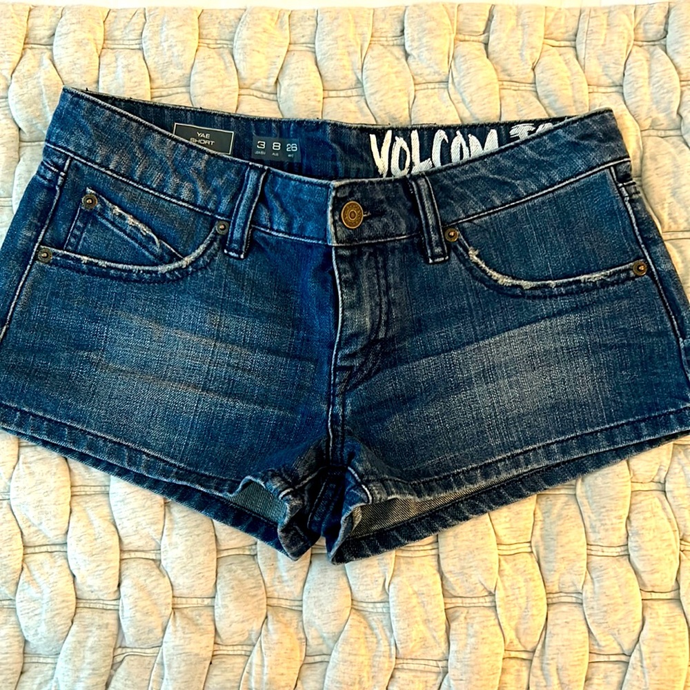 Volcom denim shorts - like new. Size 26